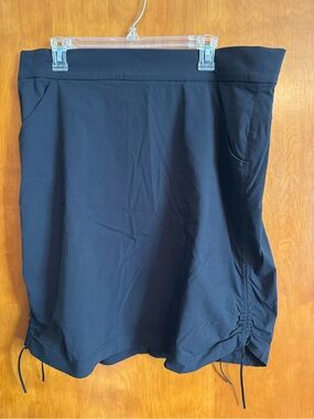 Columbia Black Sports Skirt
